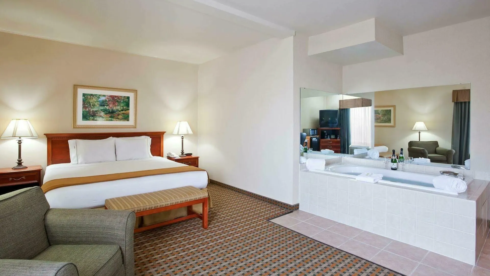 Holiday Inn Express Hotel & Suites Columbus Southeast Groveport By Ihg